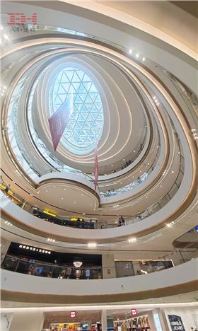 購物中心中庭鋁單板