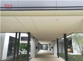 真石漆鋁瓦楞板天花