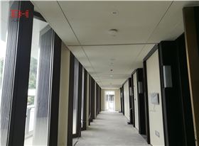 真石漆鋁瓦楞板天花