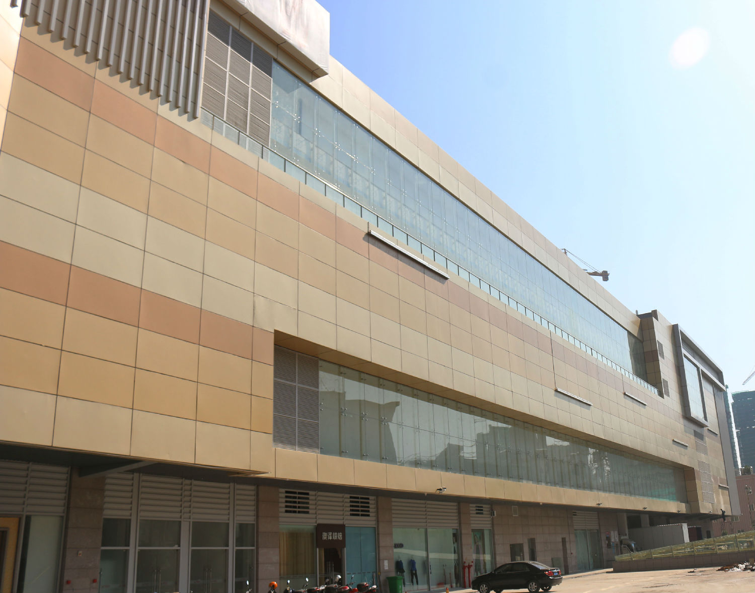 八和建材氟碳鋁單板客都匯