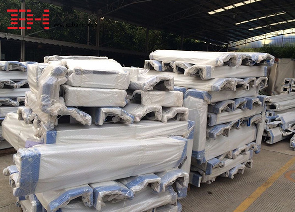 【服務(wù)升級(jí)】鋁單板包裝保護(hù)再上一個(gè)檔次 【服務(wù)升級(jí)】鋁單板包裝保護(hù)再上一個(gè)檔次