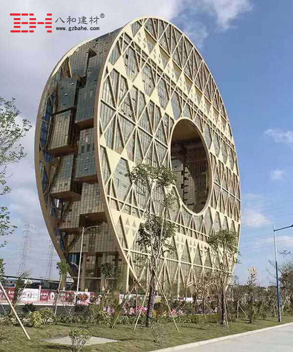 【圓大廈施工現場】室內方形包柱鋁單板安裝