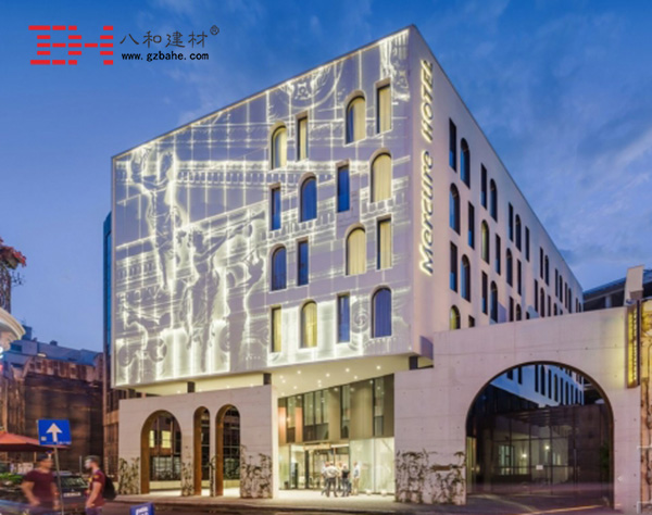 鋁單板幕墻所具有的安全性能 鋁單板幕墻所具有的安全性能