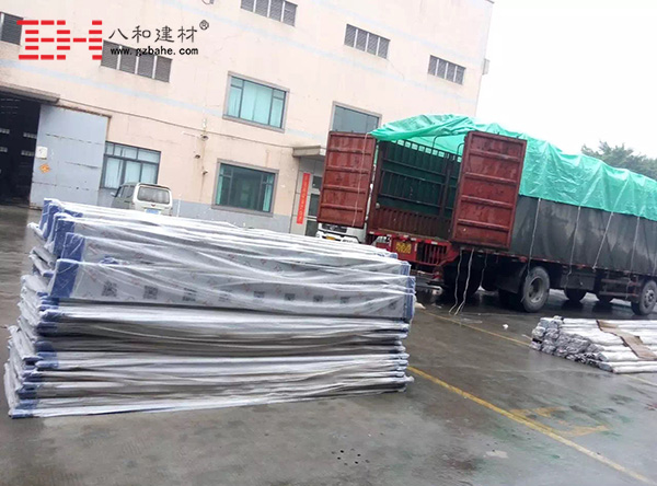 【發貨動態】贛州奧迪汽車展廳外墻沖孔鋁單板