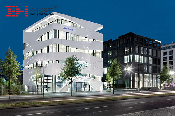 世界建筑文化之旅 奧托&bull;博克科學中心