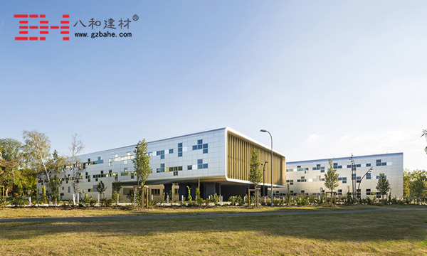 世界建筑文化之旅 法國普瓦提埃大學(xué)中心 世界建筑文化之旅 法國普瓦提埃大學(xué)中心