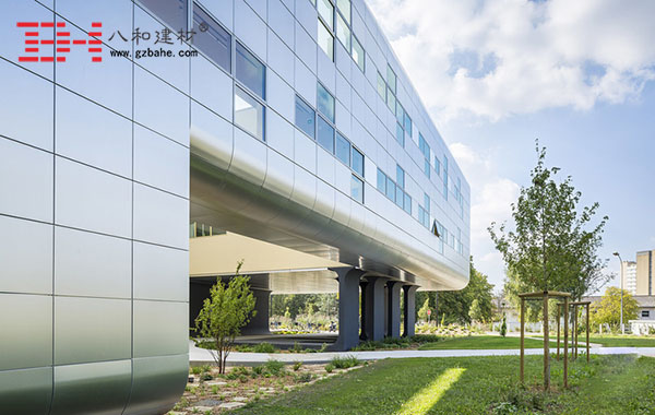 世界建筑文化之旅 法國普瓦提埃大學(xué)中心5 世界建筑文化之旅 法國普瓦提埃大學(xué)中心5