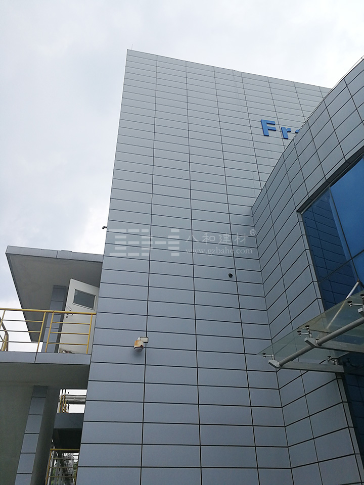 無(wú)機(jī)預(yù)涂板應(yīng)用3