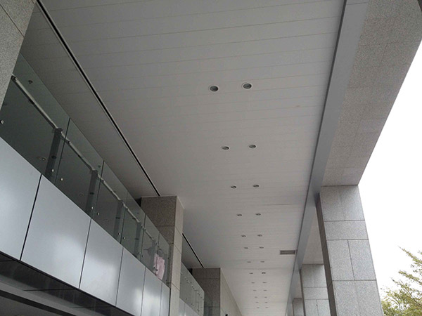 深圳書城中心城鋁單板屋檐