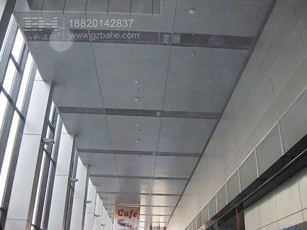 廣州保利國際貿易中心-外墻鋁單板-2.jpg