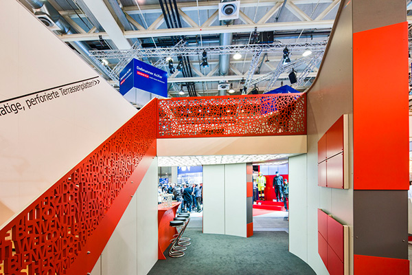 樓梯護(hù)欄鋁窗花-3.jpg 樓梯護(hù)欄鋁窗花-3.jpg