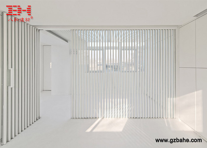 穿孔鋁單板樓梯扶手-7.jpg 穿孔鋁單板樓梯扶手-7.jpg