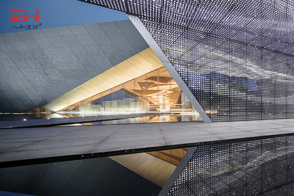 沖孔鋁單板受青睞10.jpg 沖孔鋁單板受青睞10.jpg