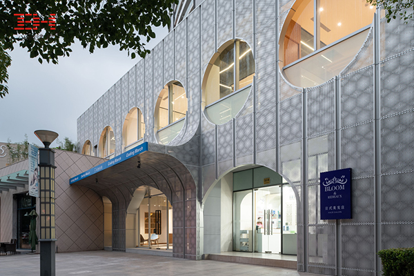 沖孔鋁單板-上海少兒編程學院04.jpg 沖孔鋁單板-上海少兒編程學院04.jpg