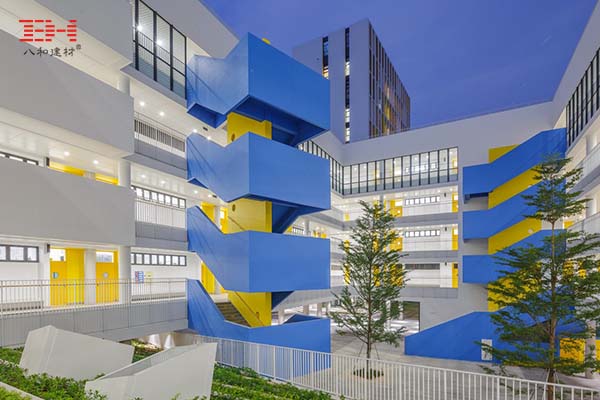 華中師范大學(xué)附屬龍園學(xué)校-外墻鋁單板005.jpg 華中師范大學(xué)附屬龍園學(xué)校-外墻鋁單板005.jpg