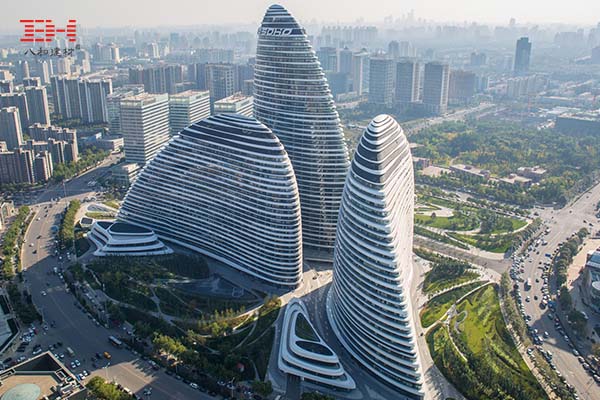 案例欣賞:雙曲鋁板和平面鋁板裝飾北京望京SOHO幕墻 案例欣賞:雙曲鋁板和平面鋁板裝飾北京望京SOHO幕墻