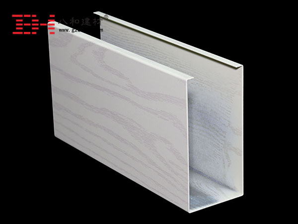 【木紋鋁方通吊頂】近年來運(yùn)用廣泛的吊頂天花 【木紋鋁方通吊頂】近年來運(yùn)用廣泛的吊頂天花