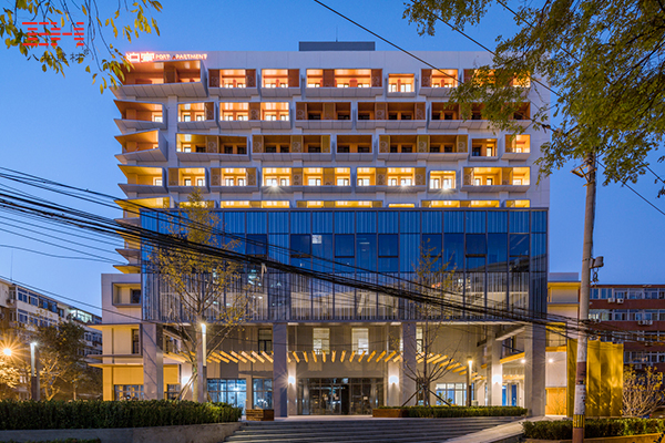 案例欣賞:鋁窗花以及鋁單板裝飾公寓外墻 案例欣賞:鋁窗花以及鋁單板裝飾公寓外墻